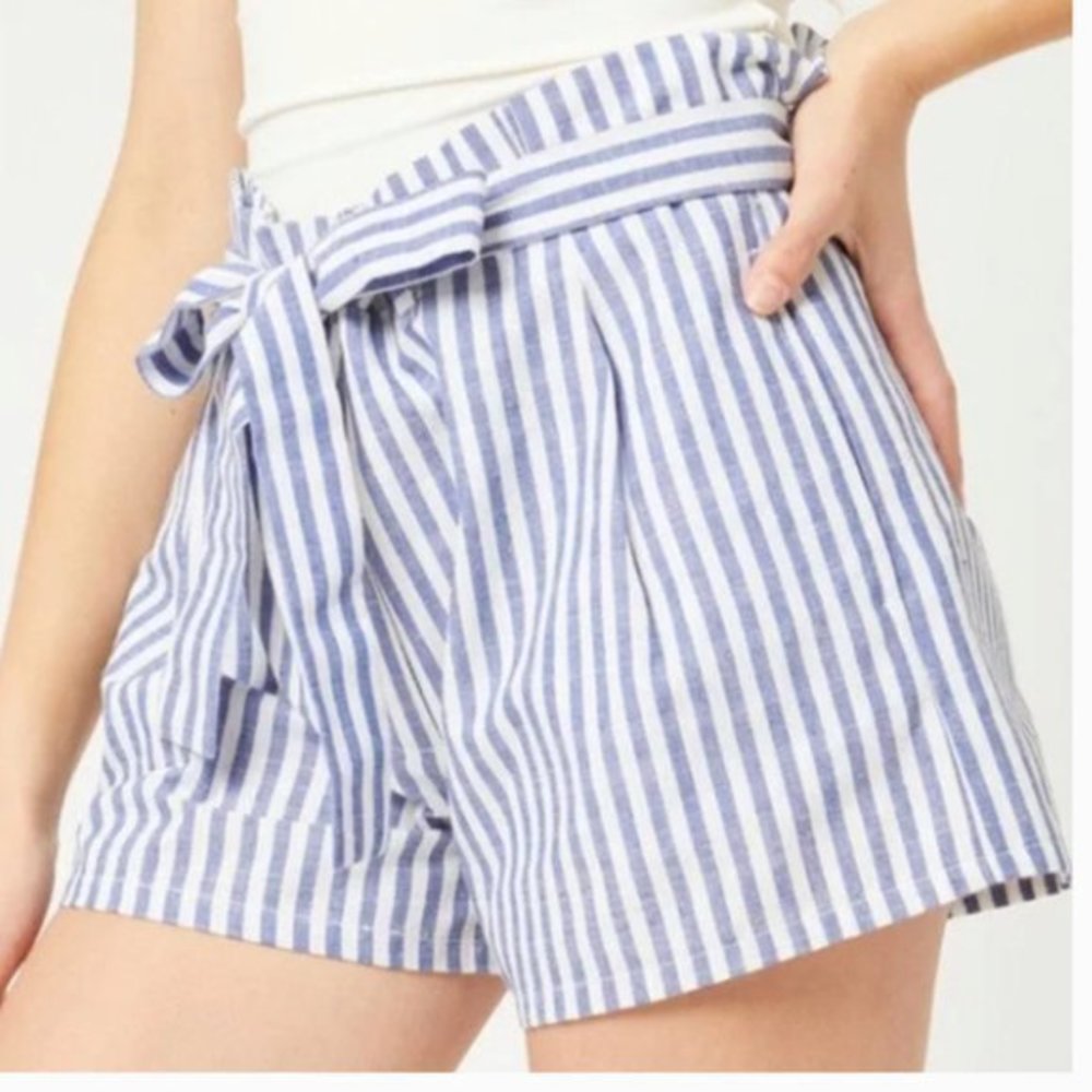 Love‎ Tree Paperbag Waist High Rise Striped Shorts Sz. M